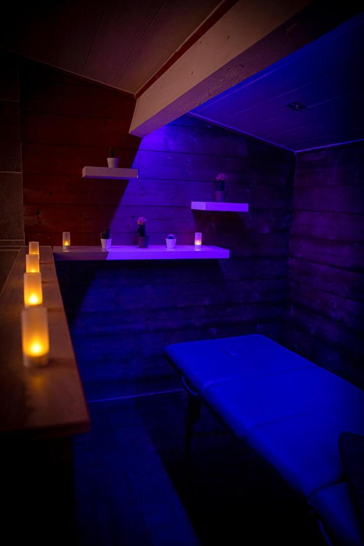 Le Spa Du Cabanon: Cabanon De Luxe Avec Spa Entierement Privatif Aye Exterior foto